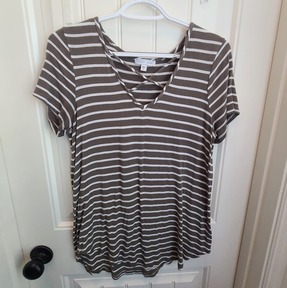 Striped cross front top
